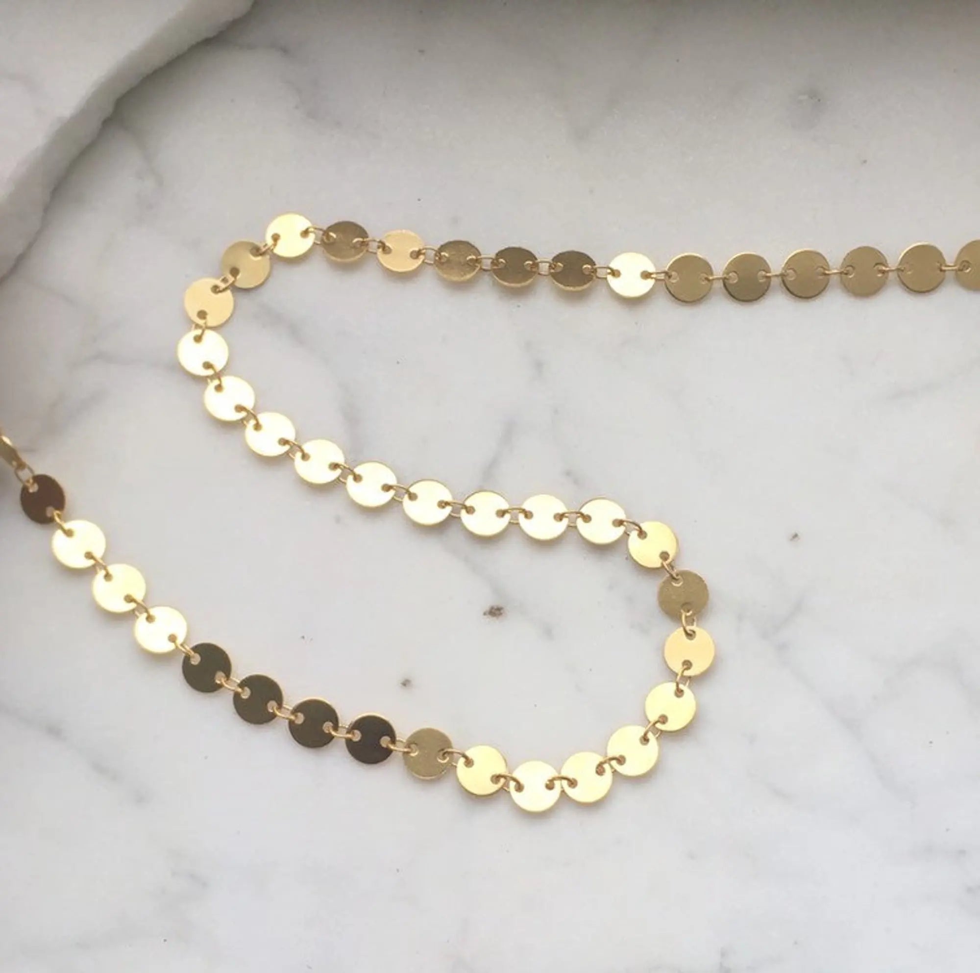 Colar Choker Minimalista