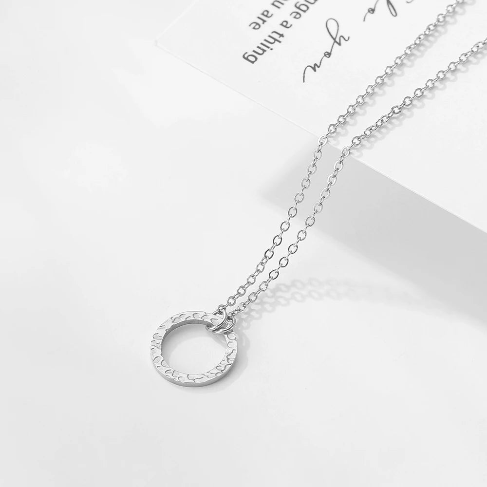 Colar Circulo Minimalista Rústico