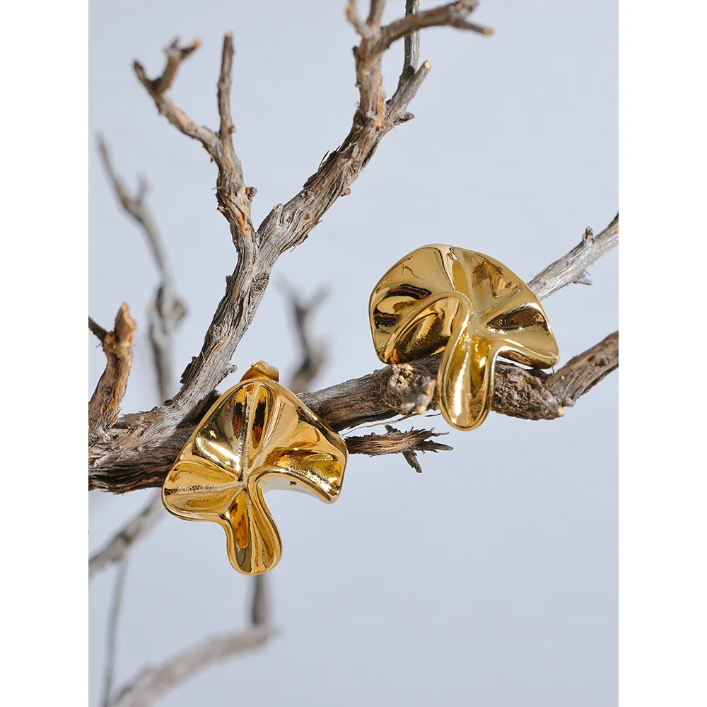 Brinco em Ouro 18k Orgânico Irregular