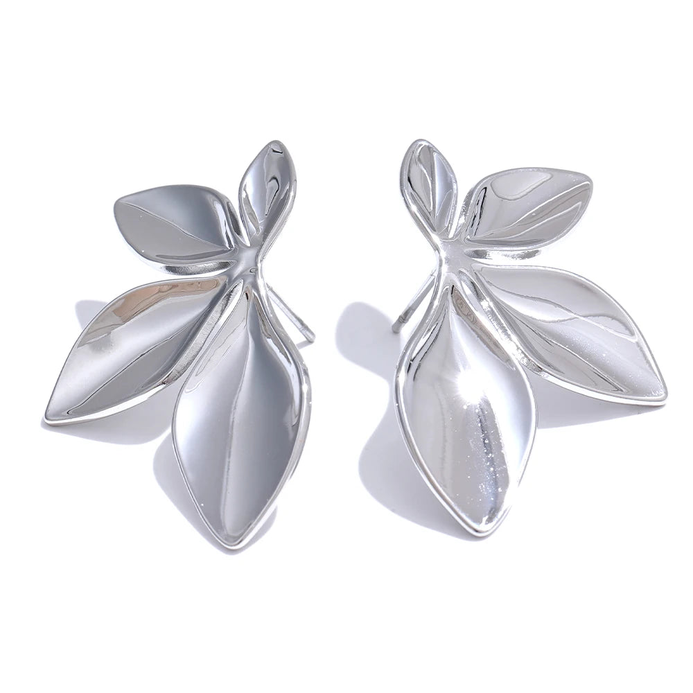 Brinco em Ouro 18k Folhas Minimalista