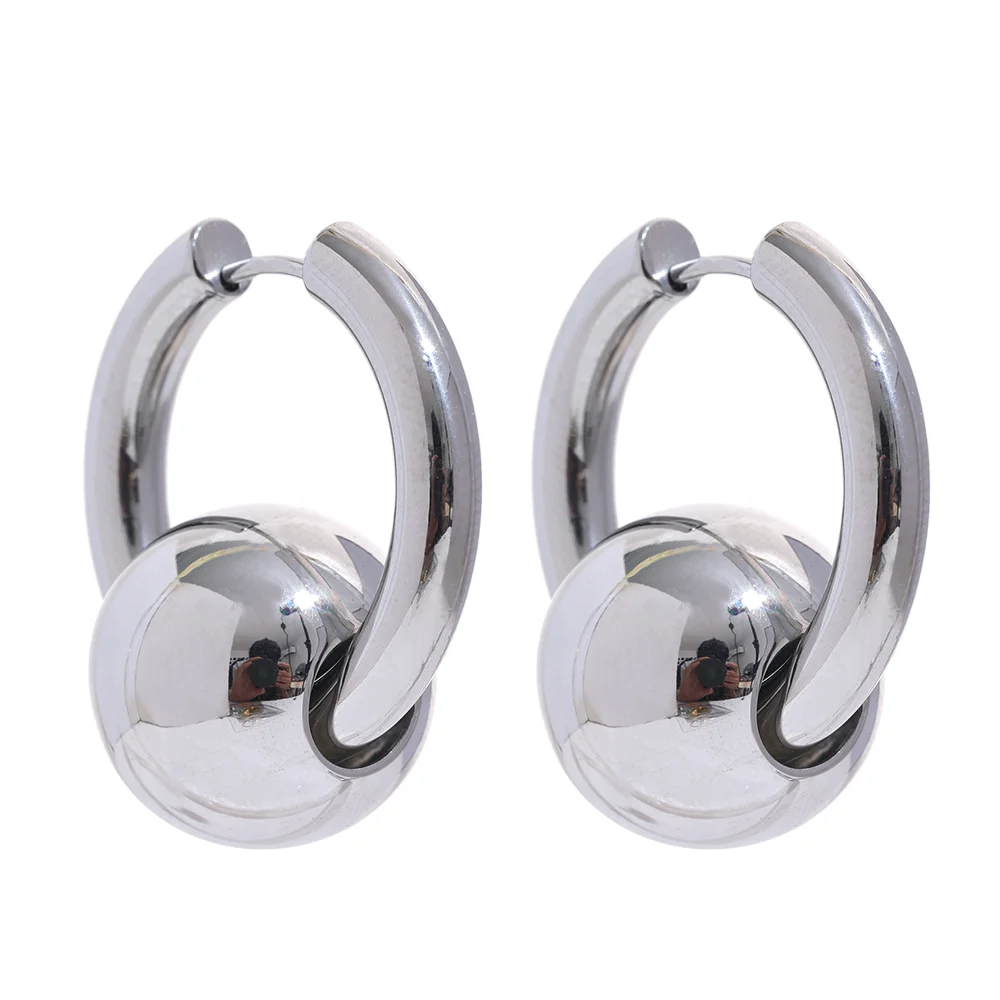 Brinco em Ouro 18k Argola Esfera Minimalista