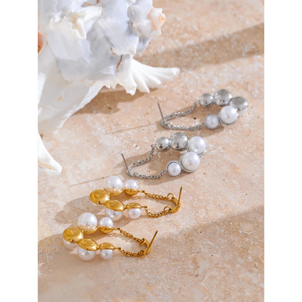 Brinco em Ouro 18k Pérolas Torcidas