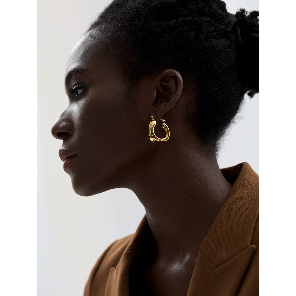 Brinco em Ouro 18k Argola Espessa Minimalista