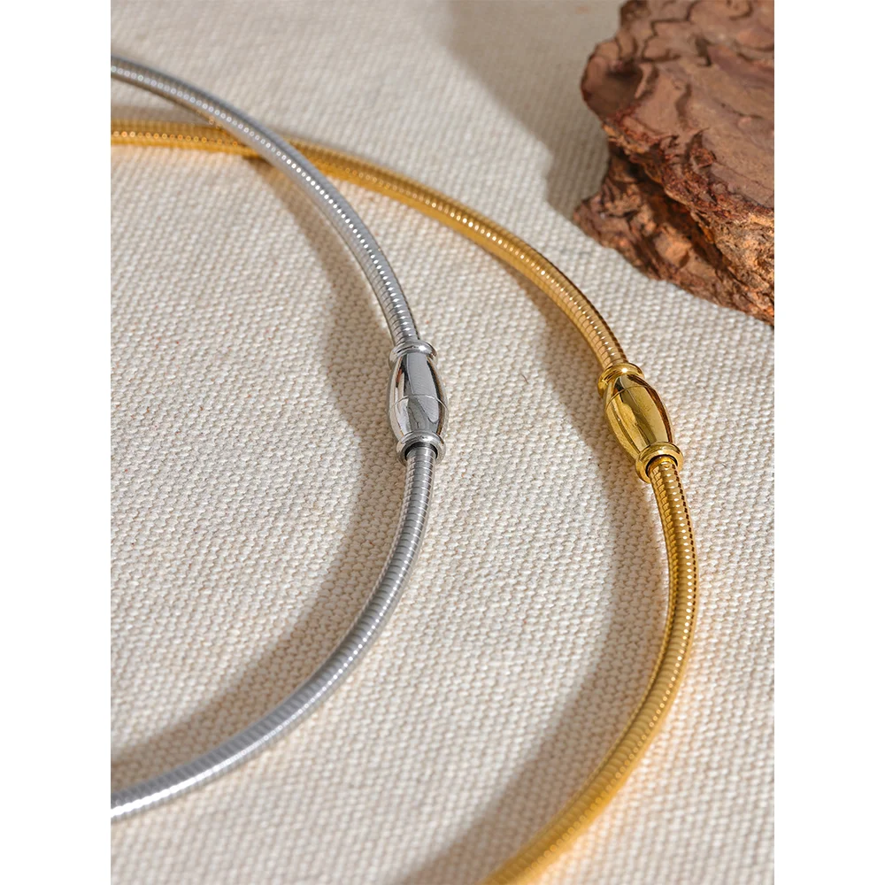 Colar Choker Light Detalhe