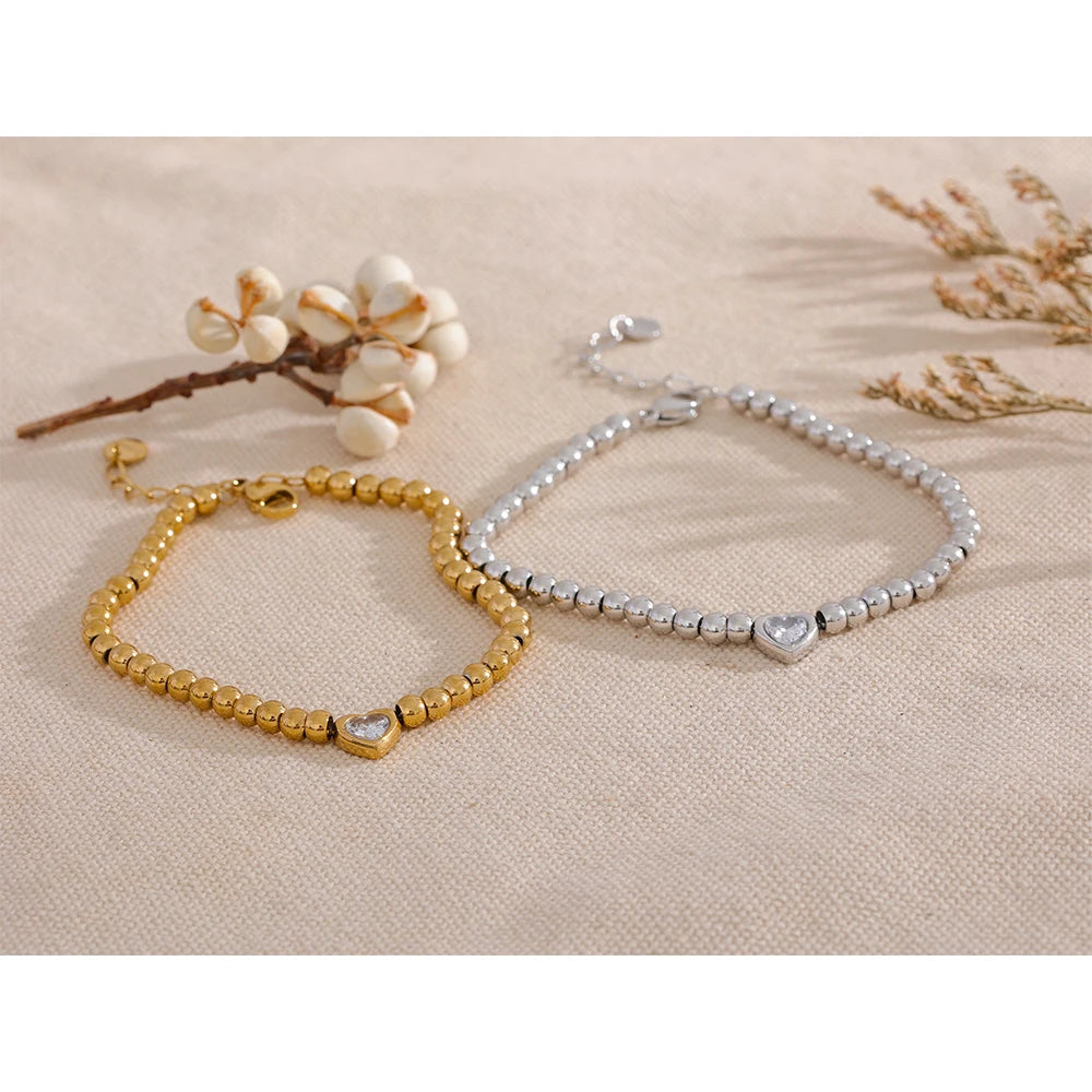 Pulseira Esferas Detalhe Coração Zircônia