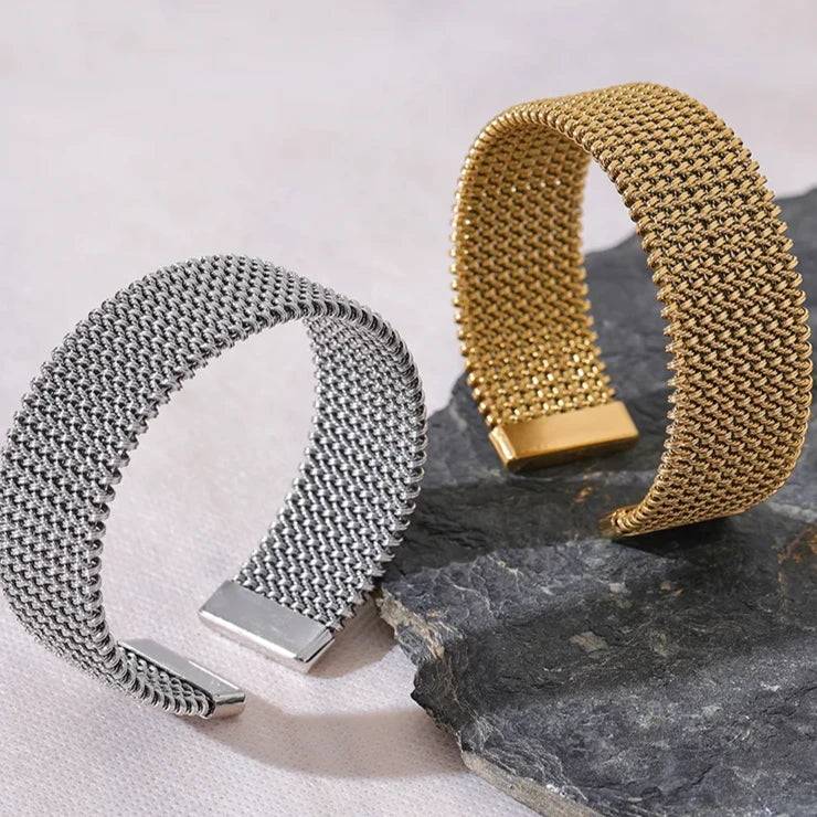 Pulseira Larga Textura Elegante
