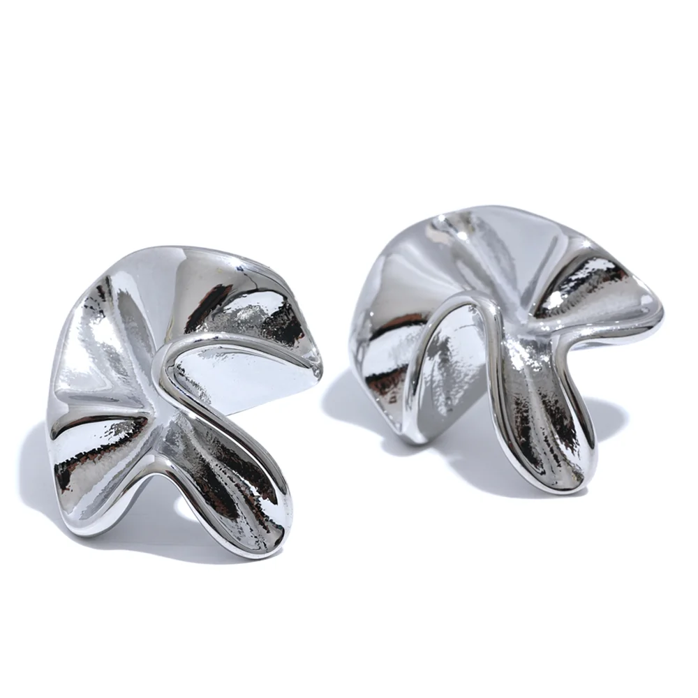 Brinco em Ouro 18k Orgânico Irregular