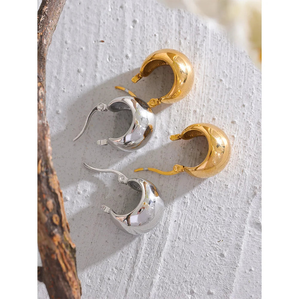 Brinco em Ouro 18k Semiesfera Oca