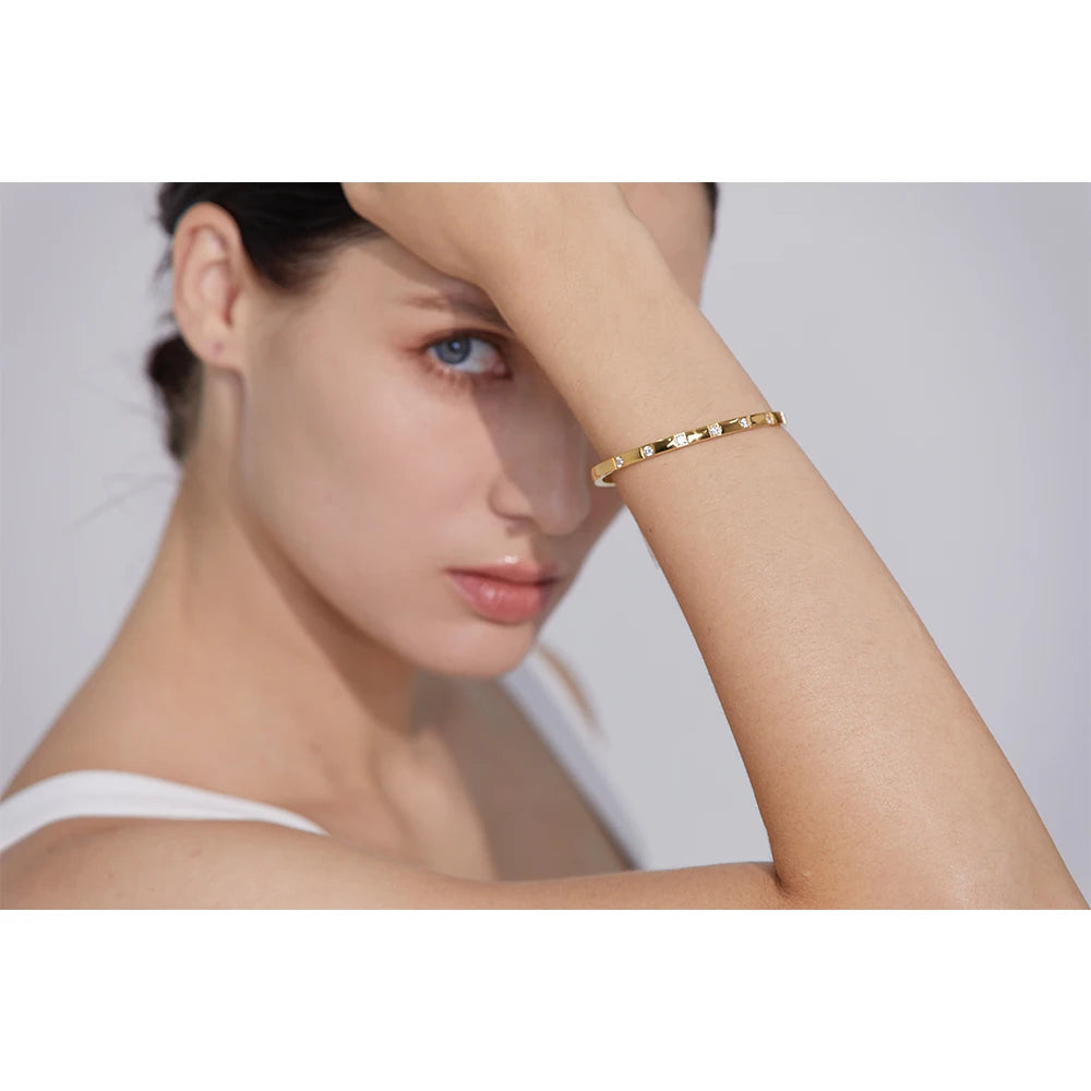 Bracelete Cravejado Zircônia Minimalista