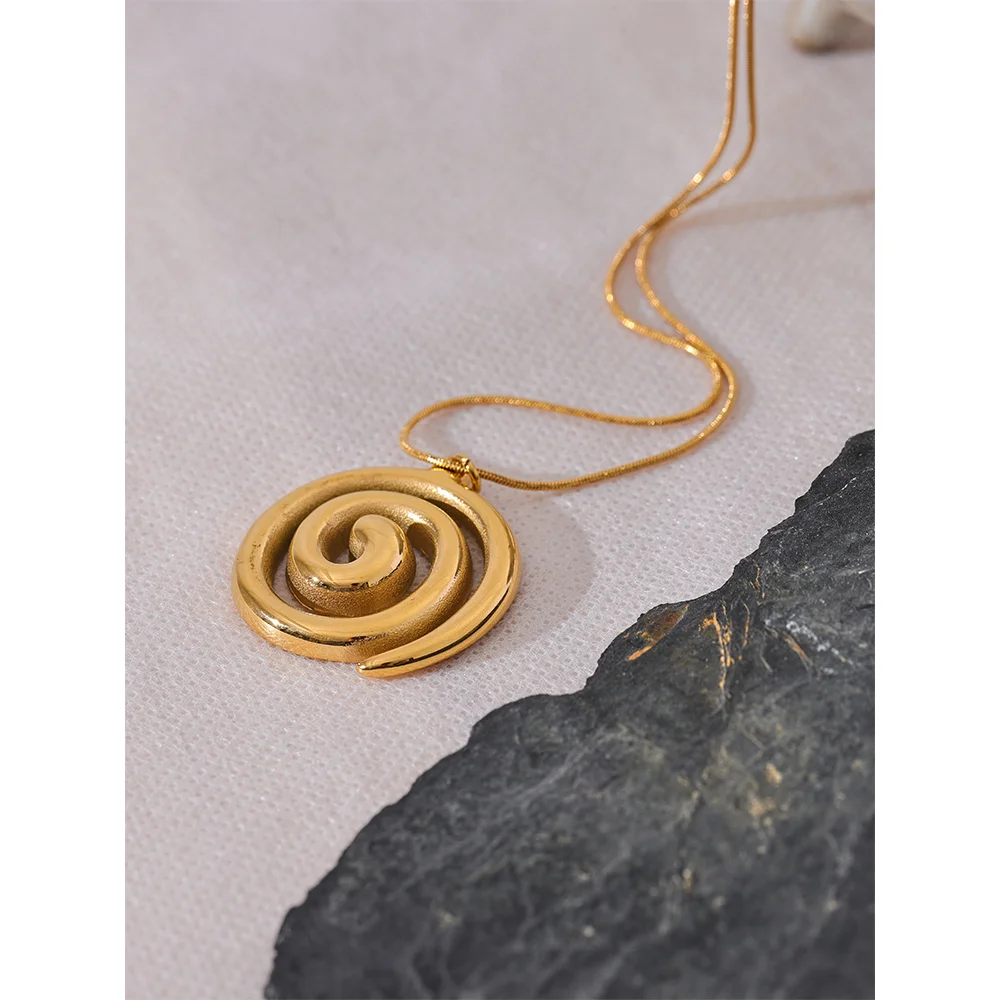 Colar Pendente Caracol