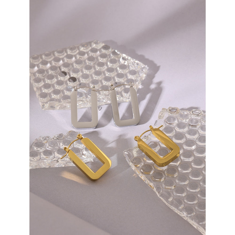 Brinco Quadrado Hoop em Ouro