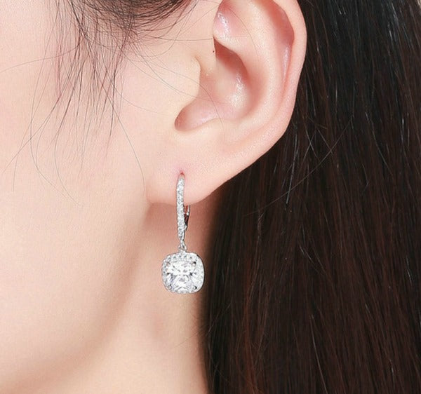 Brinco Sterling Zircônia em Prata 925